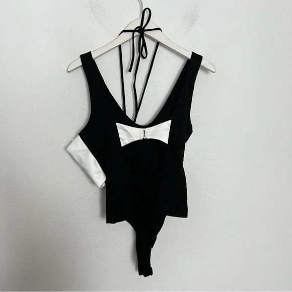 NEW Revolve NBD Cella Bodysuit Black & Ivory Bow Halter Tank Top Size Small NWT - Picture 8 of 11